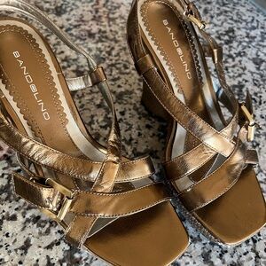 Bandolino Women's Metallic Bronze Heels